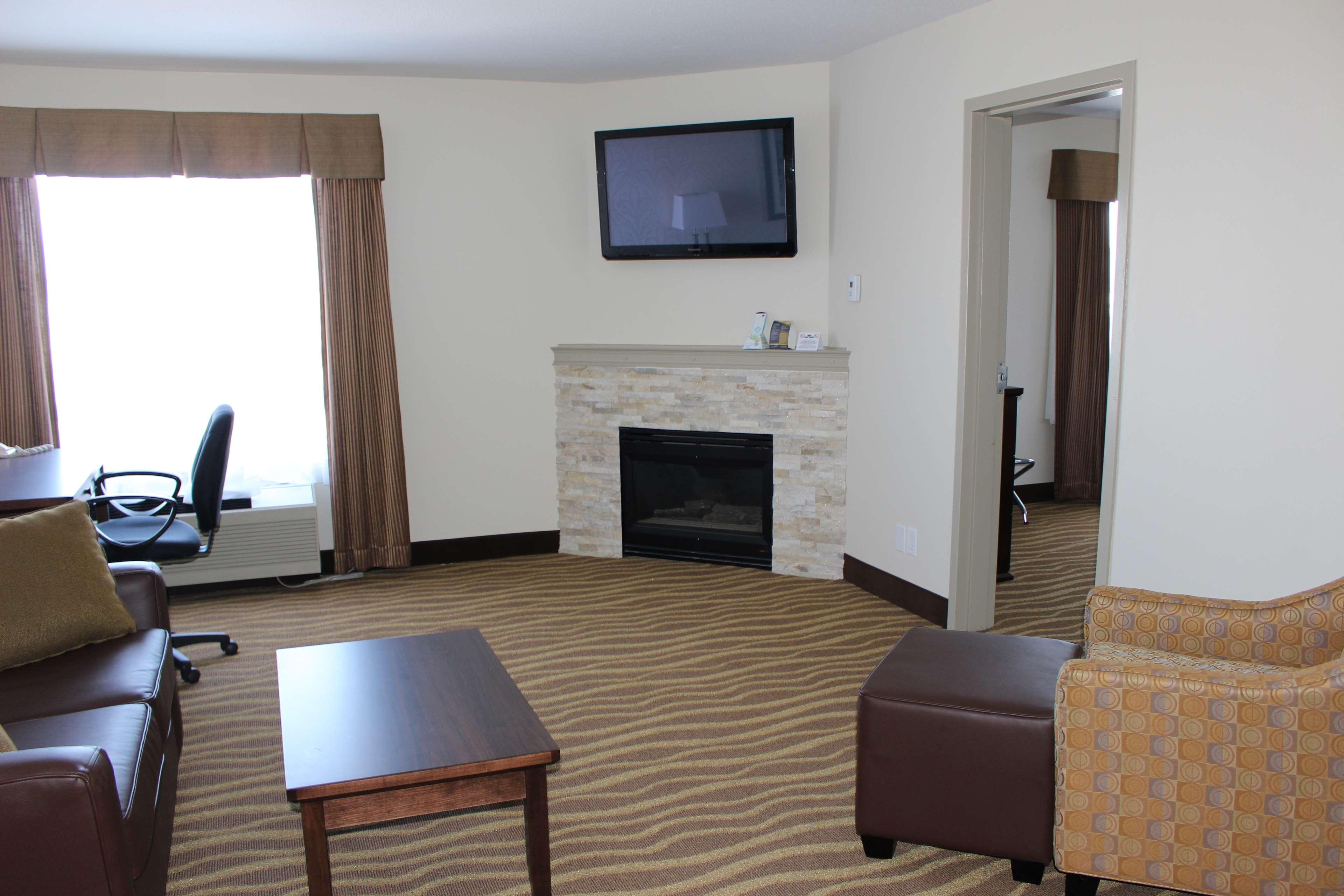Best Western High Road Inn Эдсон Экстерьер фото