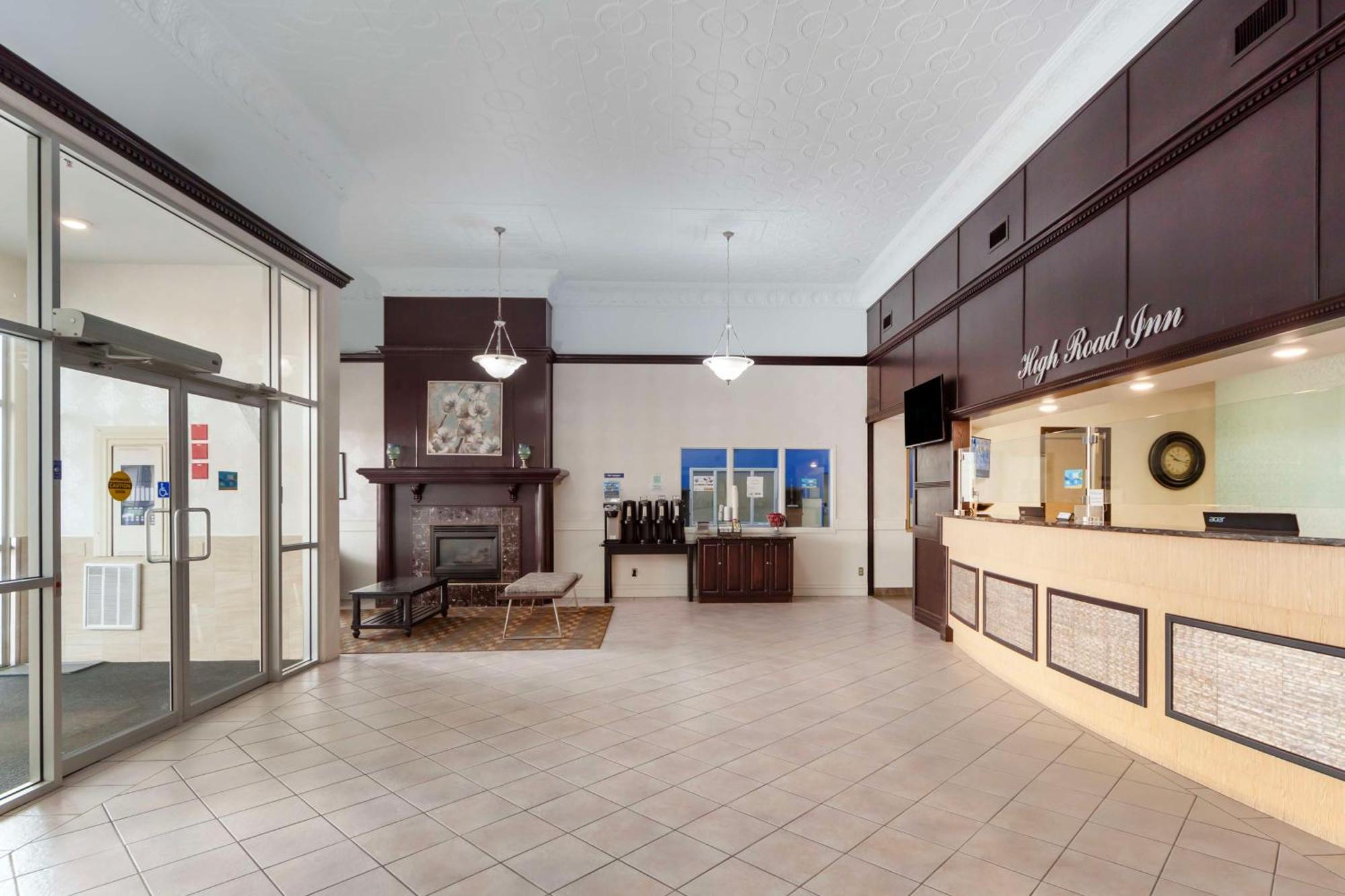 Best Western High Road Inn Эдсон Экстерьер фото
