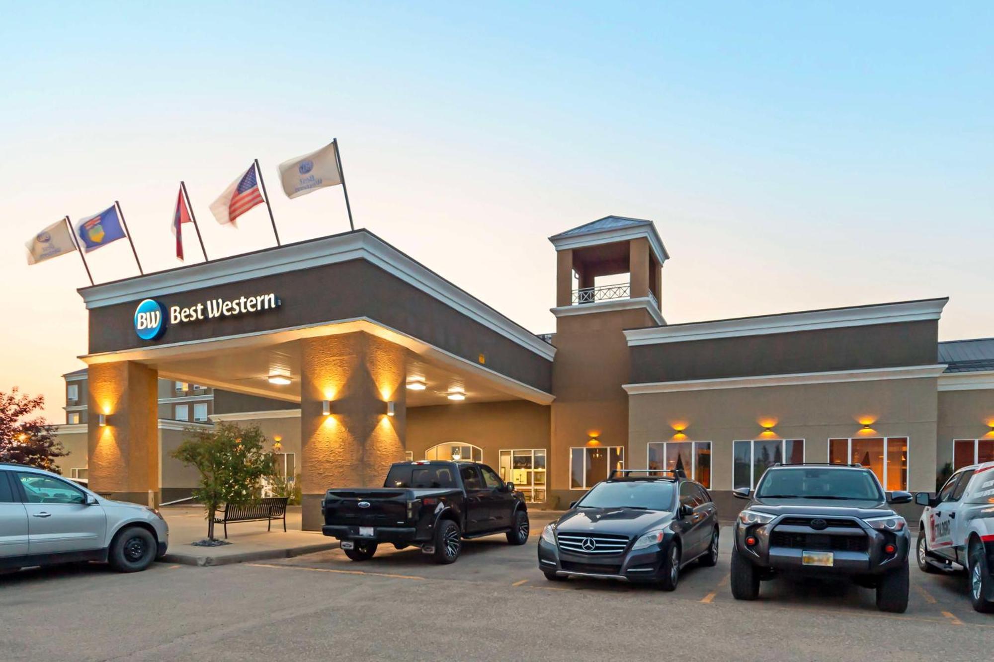 Best Western High Road Inn Эдсон Экстерьер фото